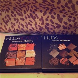 Huda Obsessions Pallet in Smokey or Warm